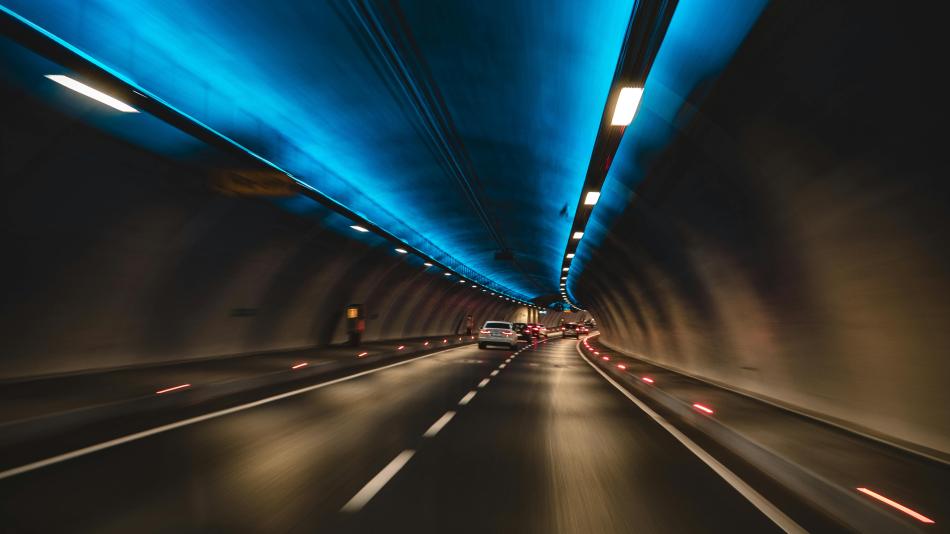 Konec kolon v Karlových Varech? Vedení města navrhuje nový tunel pod městem