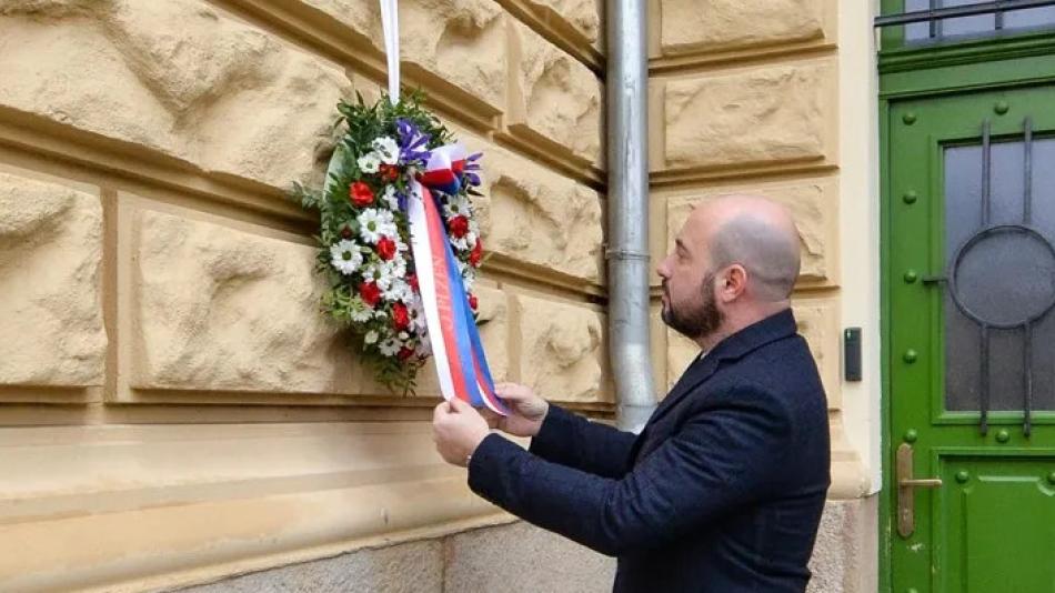 Lednové transporty plzeňských Židů do Terezína si připomíná i město Plzeň