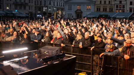 Tisíce lidí oslavily na Pilsner Festu narozeniny plzeňského ležáku