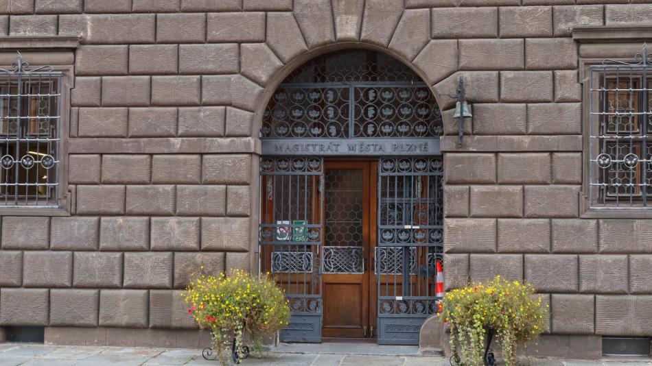 Veřejná sbírka Pomáhající Plzeň opět spouští sběr žádostí