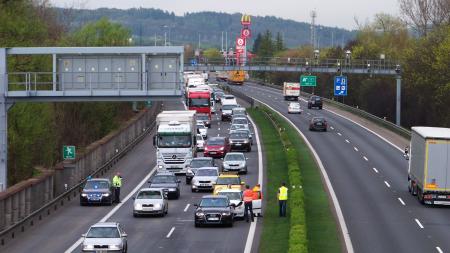 Řidiči, pozor, na dálnici na Rozvadov čekejte příštích 14 dní komplikace