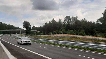 Plzeňský kraj má druhý nejvyšší počet aut z krajů a třetí největší délku silnic