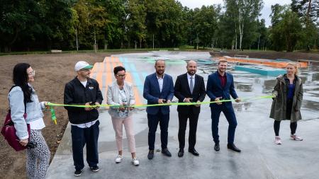 Plzeň má nový skatepark. Pyšní se unikátními prvky, které jsou k vidění v Americe nebo ve Skandinávii