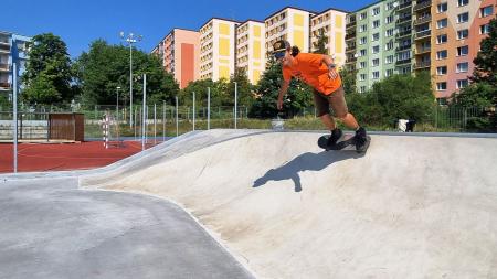 Lochotín má svůj první skatepark