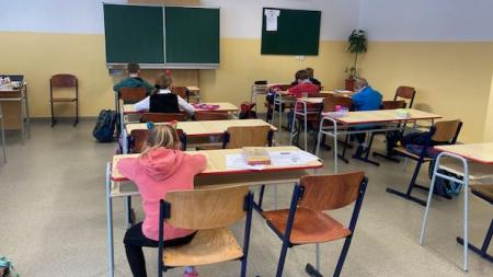 Dvě základní školy v Sušici omezily kvůli koronaviru výuku