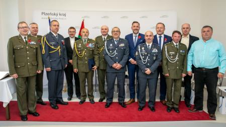 Váleční veteráni z Plzeňského kraje přebrali ocenění