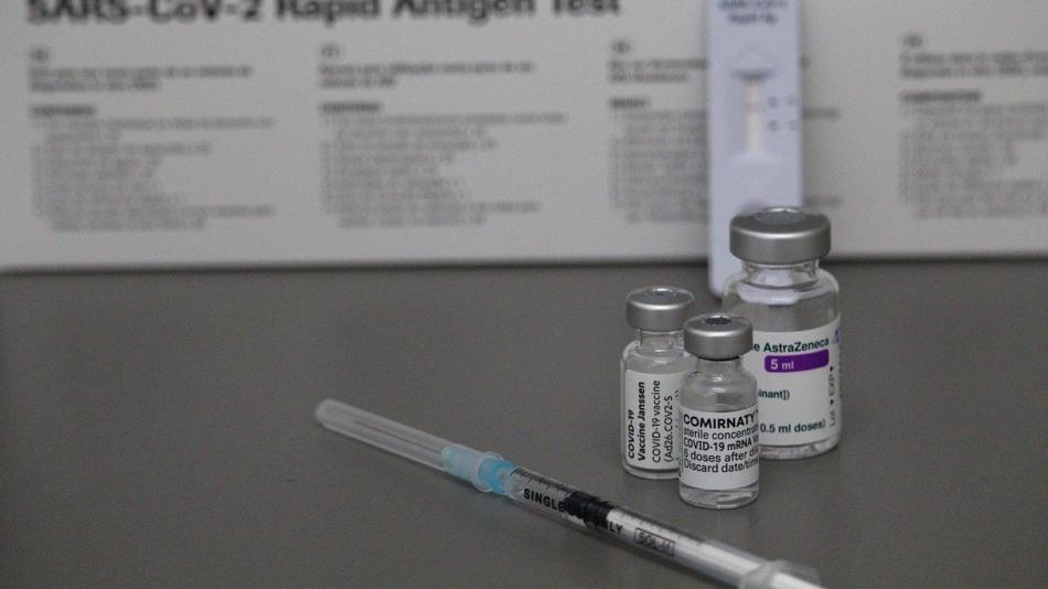 Plzeňský kraj spouští další akci. Mobilní týmy budou dojíždět očkovat přímo do firem