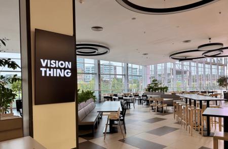 Vision Thing buduje společně s Euronova Group vlastní síť DOOH obrazovek napříč Českem