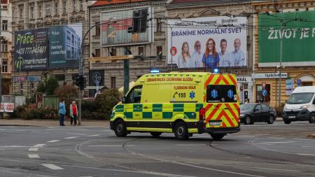 Zapalování cigarety za jízdy se stalo cyklistovi osudným