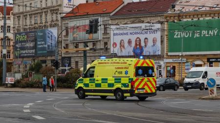 Aktualizováno: Seniorka, kterou srazilo auto, zemřela