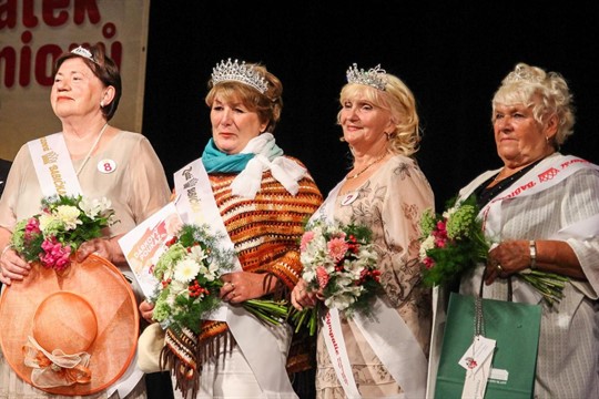 Staňte se Babičkou roku 2023 v Plzeňském kraji! Nebojte se a ukažte, co ve vás je!