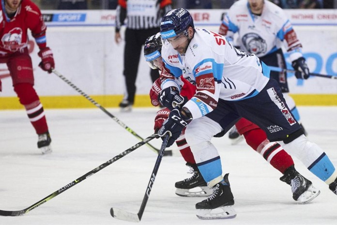 Nečekané komplikace při sestavování kádru! Petr Jelínek upřednostnil nabídku z NHL