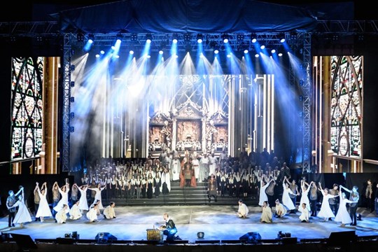 Amfiteátr se chystá na Carmen. Zahraniční hvězdou Noci s operou bude španělský tenorista David Baños