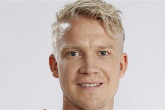 Rodinu nechal doma, sám ale v Plzni není. Finská posila indiánů řeší, kdo mu pohlídá jezevčíky