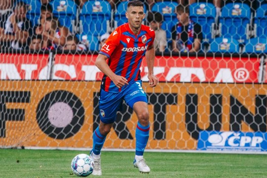 Hranáčovi premiéra zhořkla. Musíme se dát psychicky dohromady, burcuje mladý bek před klíčovou pohárovou odvetou