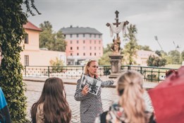 Vydejte se na novou komentovanou prohlídku a seznamte se se...