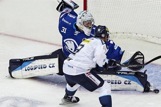 Plzeňští hokejisté po bídném začátku sezóny ožili. Po velkém obratu vezou dva body z Liberce!