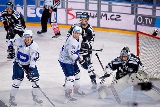 Západočeské derby pod širým nebem ovládla Plzeň