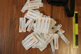 Pětice distributorů drog čelí obvinění