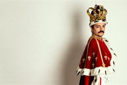 Největší hity legendární skupiny QUEEN! Slavná skupina slaví 50 let...