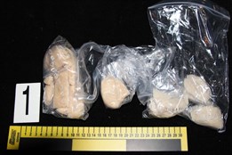 VIDEO: Kvůli výrobě a distribuci pervitinu na Plzeňsku policie...