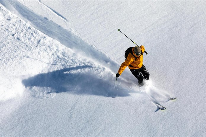 Na šumavském Špičáku se už lyžuje na 6,5 kilometrech sjezdovek
