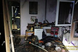 Drama v Plasích. Muž se pokusil o sebevraždu, polil se hořlavinou a...