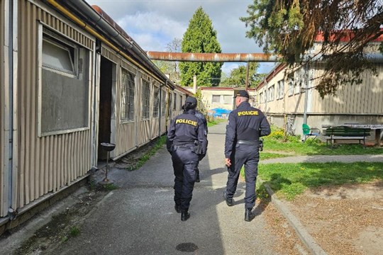 Velká bezpečnostní akce na Tachovsku: Policisté kontrolovali ubytovny