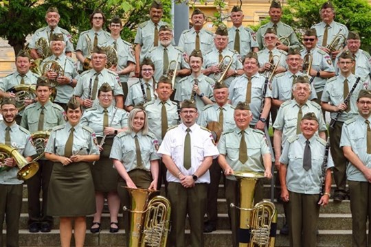 Kapela pětatřicátníků bude nejen hrát, ale i vystavovat