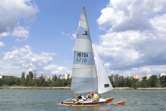 Den dětí na vlnách: Jachetní klub v Plzni zve malé i velké námořníky