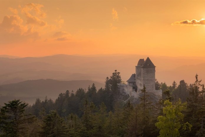 Hrad Kašperk zve na červnové akce!