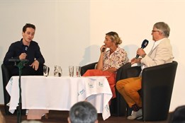 Nedostali jste se ještě na pořad Otázky Tondy Procházky?...