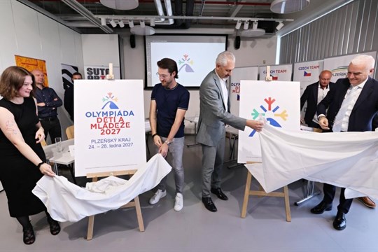 Kraj představil nové logo zimní olympiády dětí a mládeže 600 dní před jejím zahájením