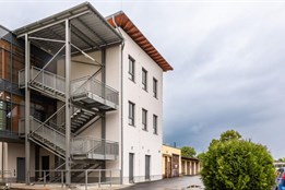 Nemocnice v Horažďovicích zvyšuje komfort a kapacitu novou přístavbou