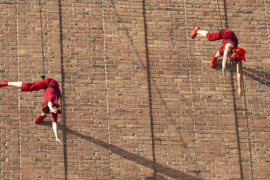 Summer Circus promění náplavku v cirkus pod širým nebem!