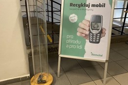 Máte doma nepotřebný mobil? Odneste ho na nové sběrné místo do...