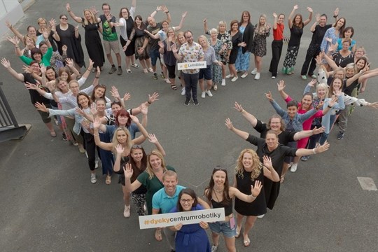 Letní dílna Centra robotiky nabídla pedagogům degustaci přírodních věd