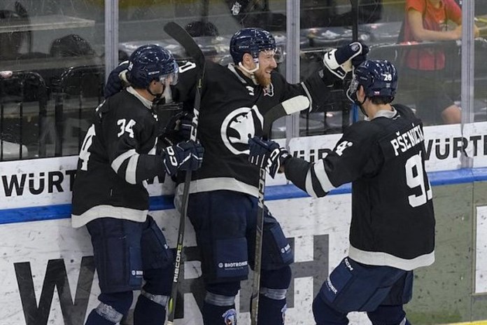 Plzeňští hokejisté vyhráli na turnaji v Itálii nad Klotenem a zahrají si finále