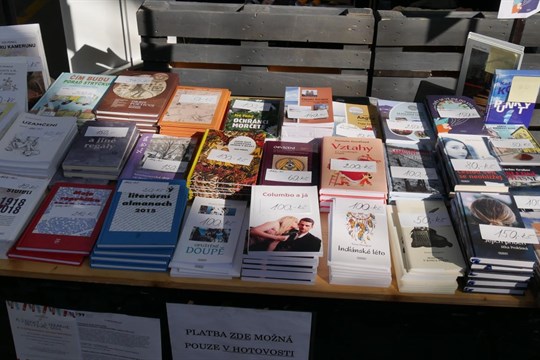 Máte rádi dobré knihy? Přijďte v pátek na nevšední literární akci