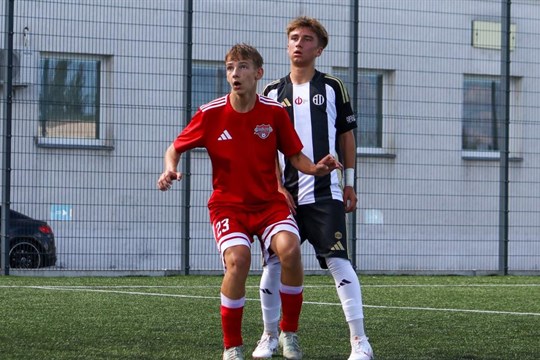 Říkáme NE agresi. Fotbalový Petřín upozorňuje videem na násilí ve fotbale