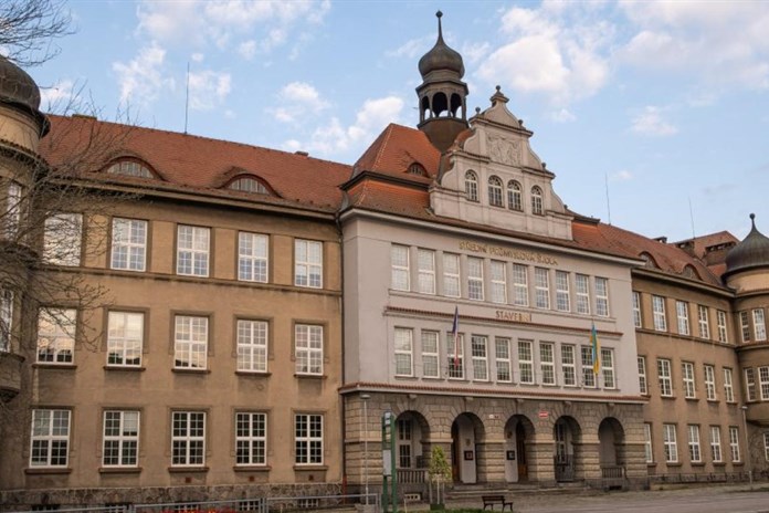 Střední průmyslová škola stavební slaví 140 let a zve absolventy na den otevřených dveří