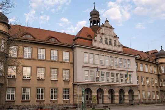 Střední průmyslová škola stavební slaví 140 let a zve absolventy na den otevřených dveří