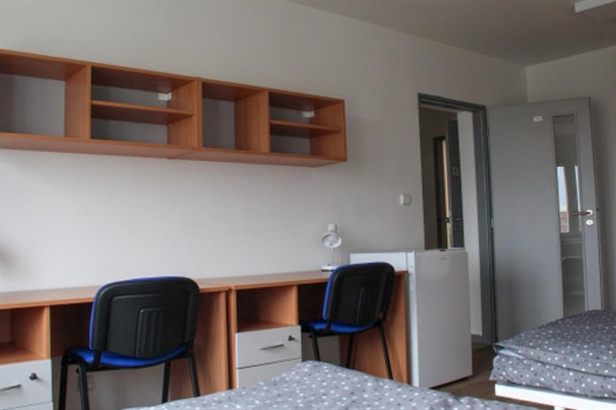 Studenty čeká větší luxus. Skončily opravy koleje ZČU v Baarově ulici