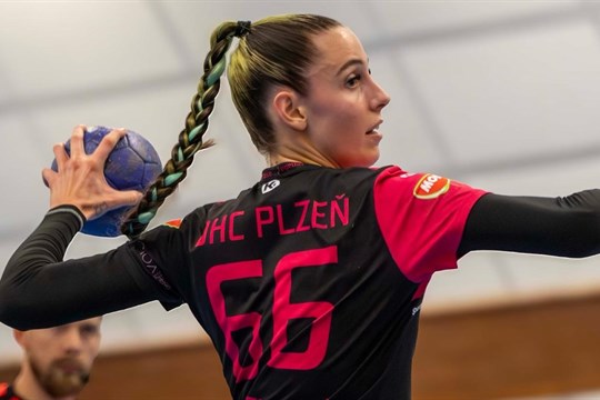 Věřím, že brzy zase můžeme hrát o medaile, míní házenkářka Veronika Fenclová