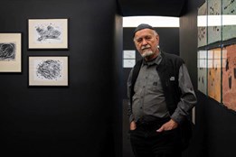 Malíř, fotograf a multimediální umělec Svatopluk Klimeš vystavuje v...