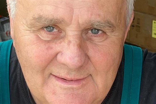 Zemřela závodnická legenda Richard Vojík, uhořel při požáru dílny v Klatovech