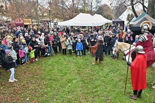 Svatý Martin přivezl do Bolevce husu, víno i dobrou nálad