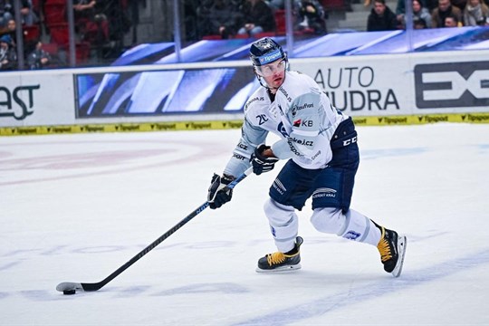 Zámorskému pomohla ke gólu výměna hokejky, na konci ale slavili Energetici