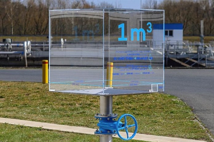 Areál čistírny odpadních vod v Plzni zdobí netradiční krychle