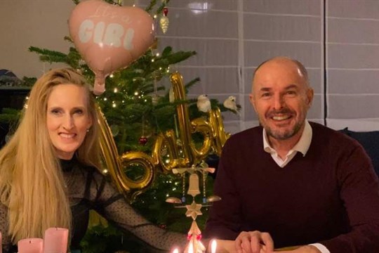 Vánoční dáreček poslance a náměstka. Se svoji ženou čeká miminko!